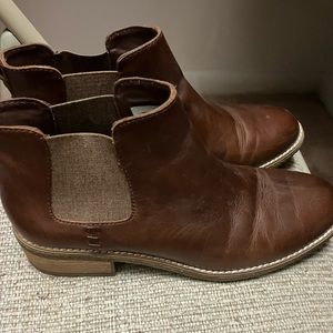 Sperry brown bootie
